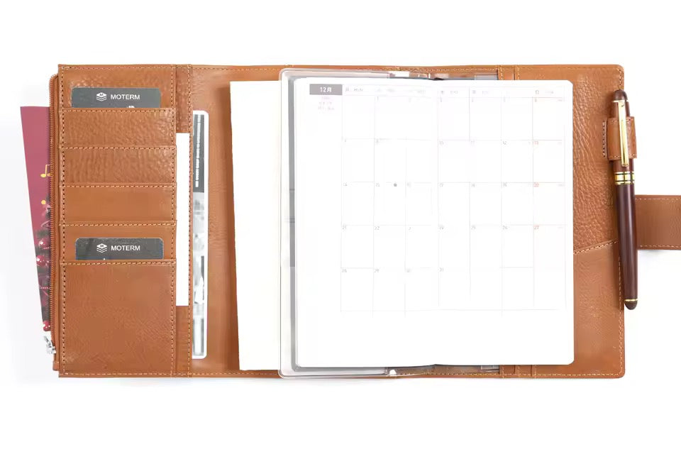 Moterm Weeks Trifold Vegetable Tanned Leather Planner Cover