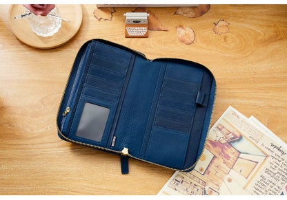 Moterm Full Grain Vegetable Tanned Zip Weeks 2.0 cover