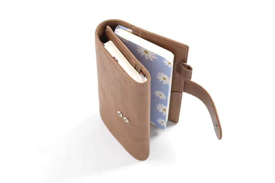 Moterm Weeks Trifold Vegetable Tanned Leather Planner Cover