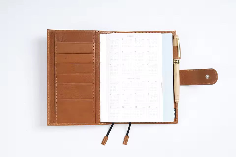 Moterm B6 Slim Full Grain Veg Tanned leather cover