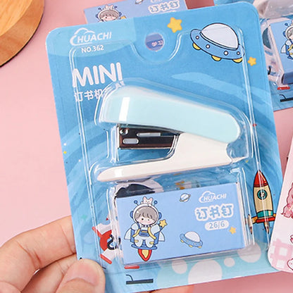 Cartoon Mini Stapler Set