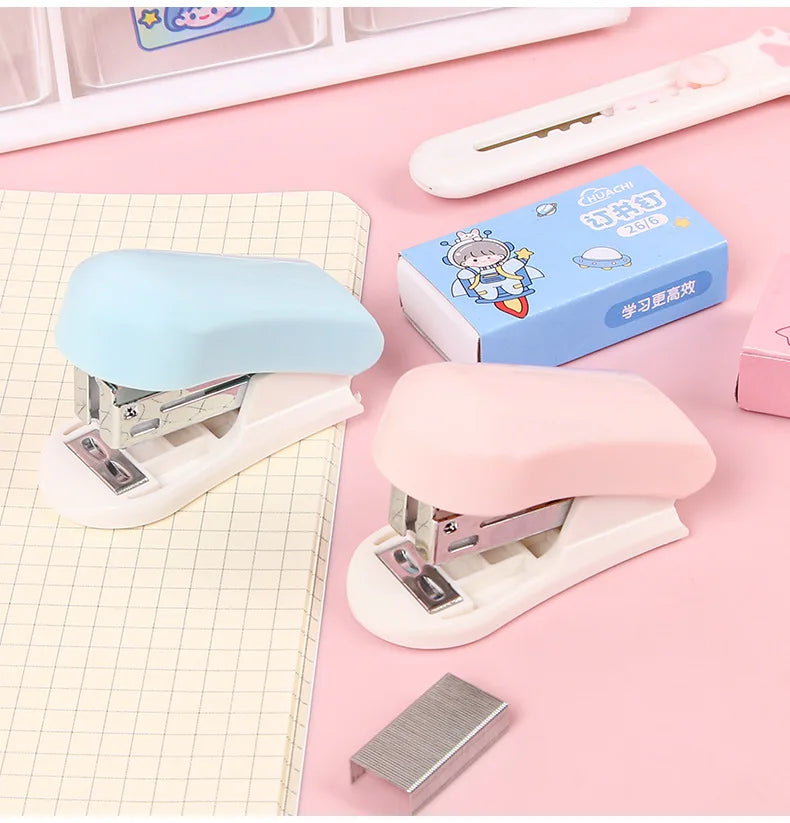 Cartoon Mini Stapler Set
