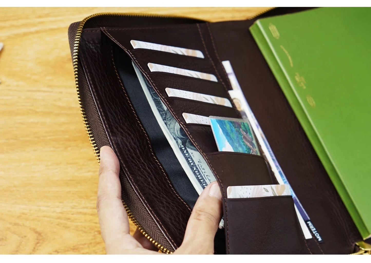 Moterm A5 full grain vegetable Leather Zip cover