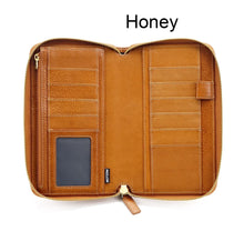 Load image into Gallery viewer, Moterm Full Grain Vegetable Tanned Zip Weeks 2.0 cover