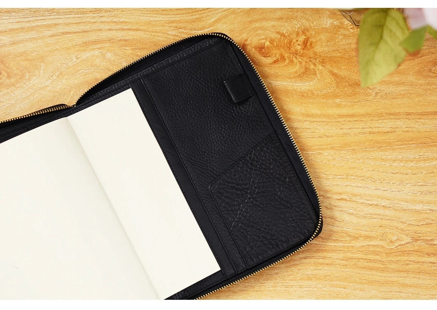 Moterm A5 full grain vegetable Leather Zip cover