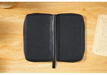 Load image into Gallery viewer, Moterm Full Grain Vegetable Tanned Zip Weeks 2.0 cover