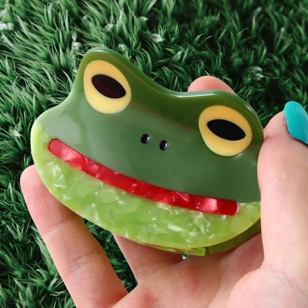 Frog hair claw clip